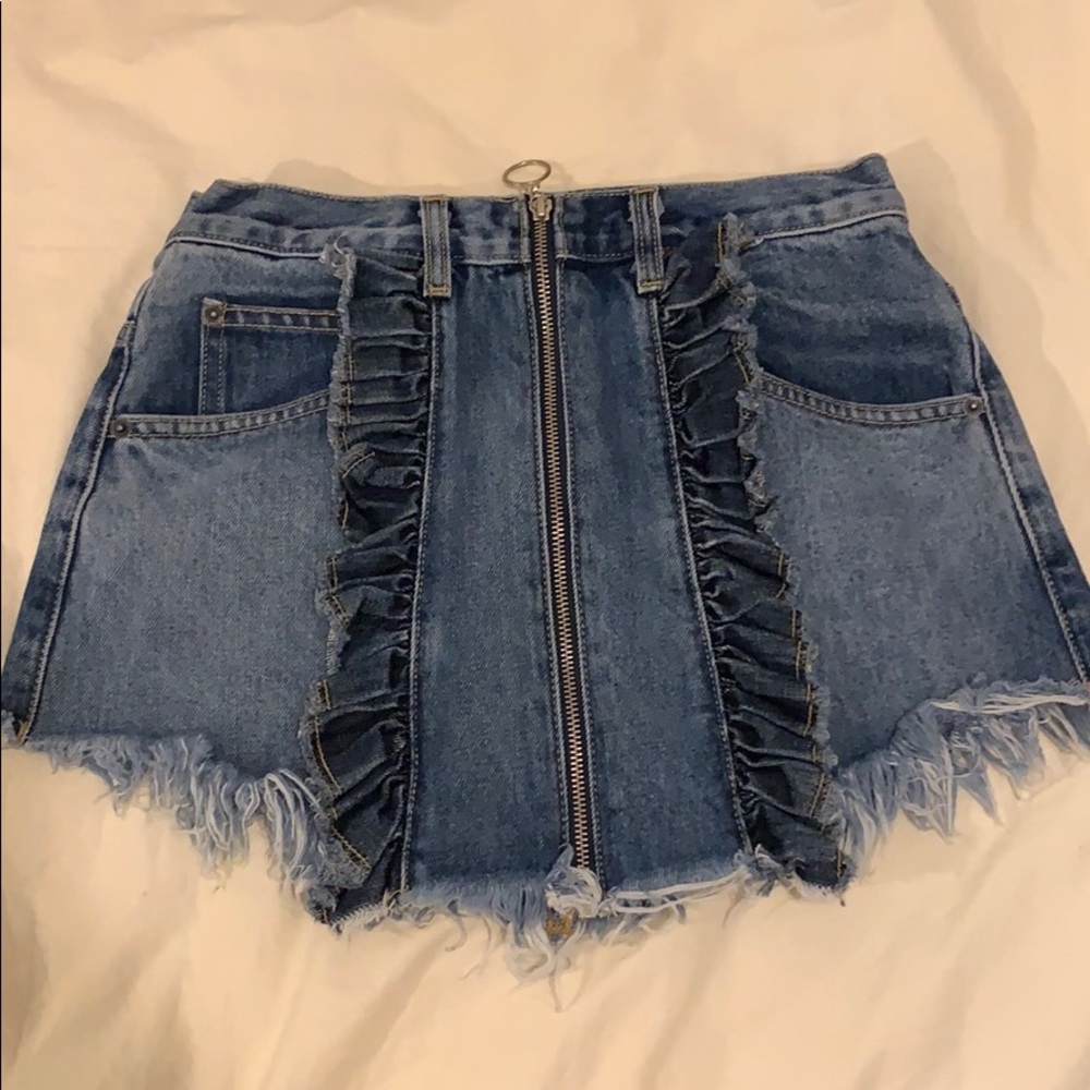LF skirt